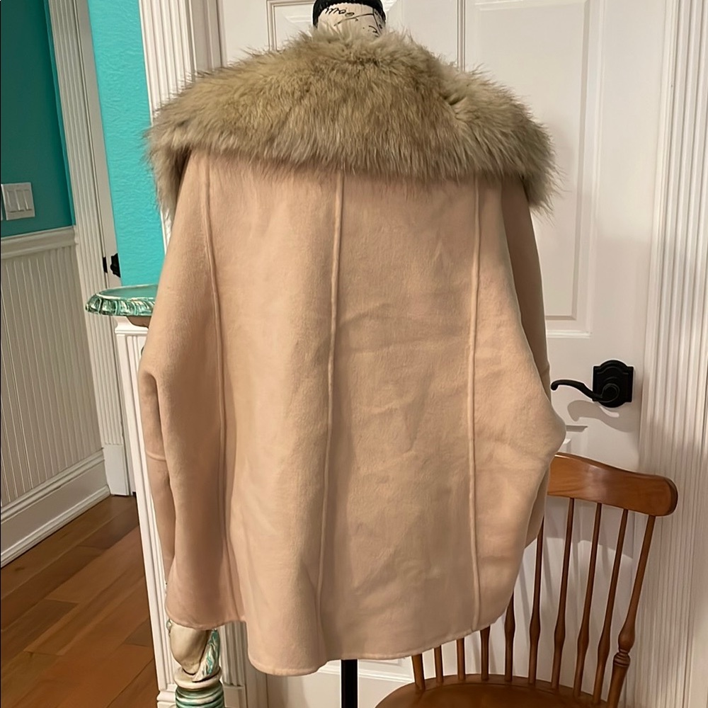 Zara Chic Faux Fur Collar Cape Coat - Picture 2 of 6